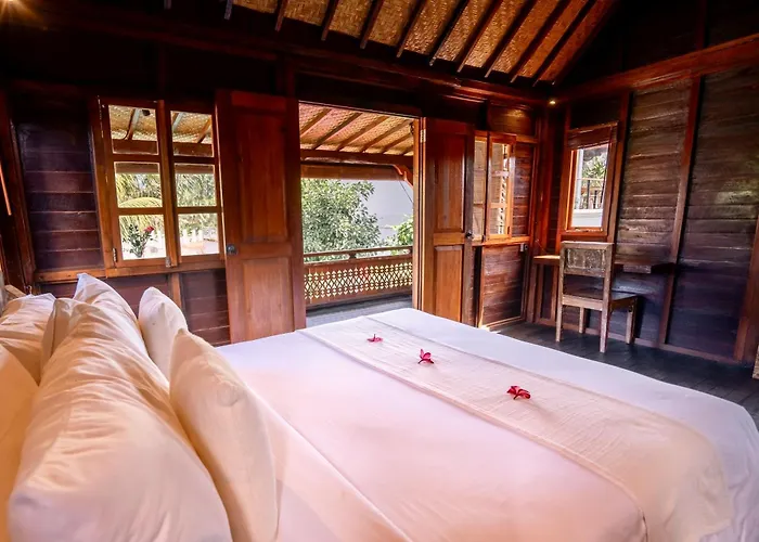 Indulge In The Serenity Of Bali At Rumah Elfi Villa *