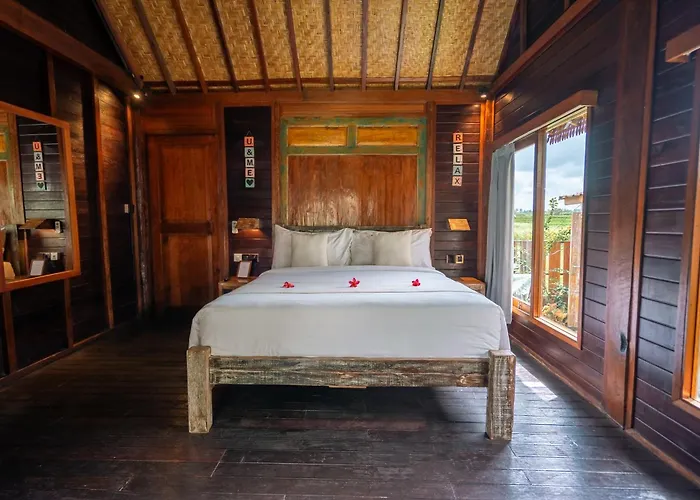 Indulge In The Serenity Of Bali At Rumah Elfi Villa *