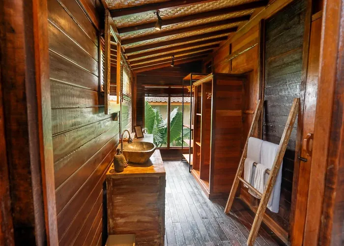 Indulge In The Serenity Of Bali At Rumah Elfi *